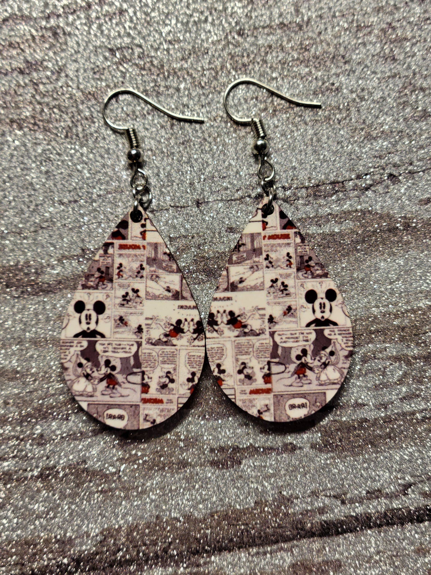 Mickey and Minnie Valentine Earrings